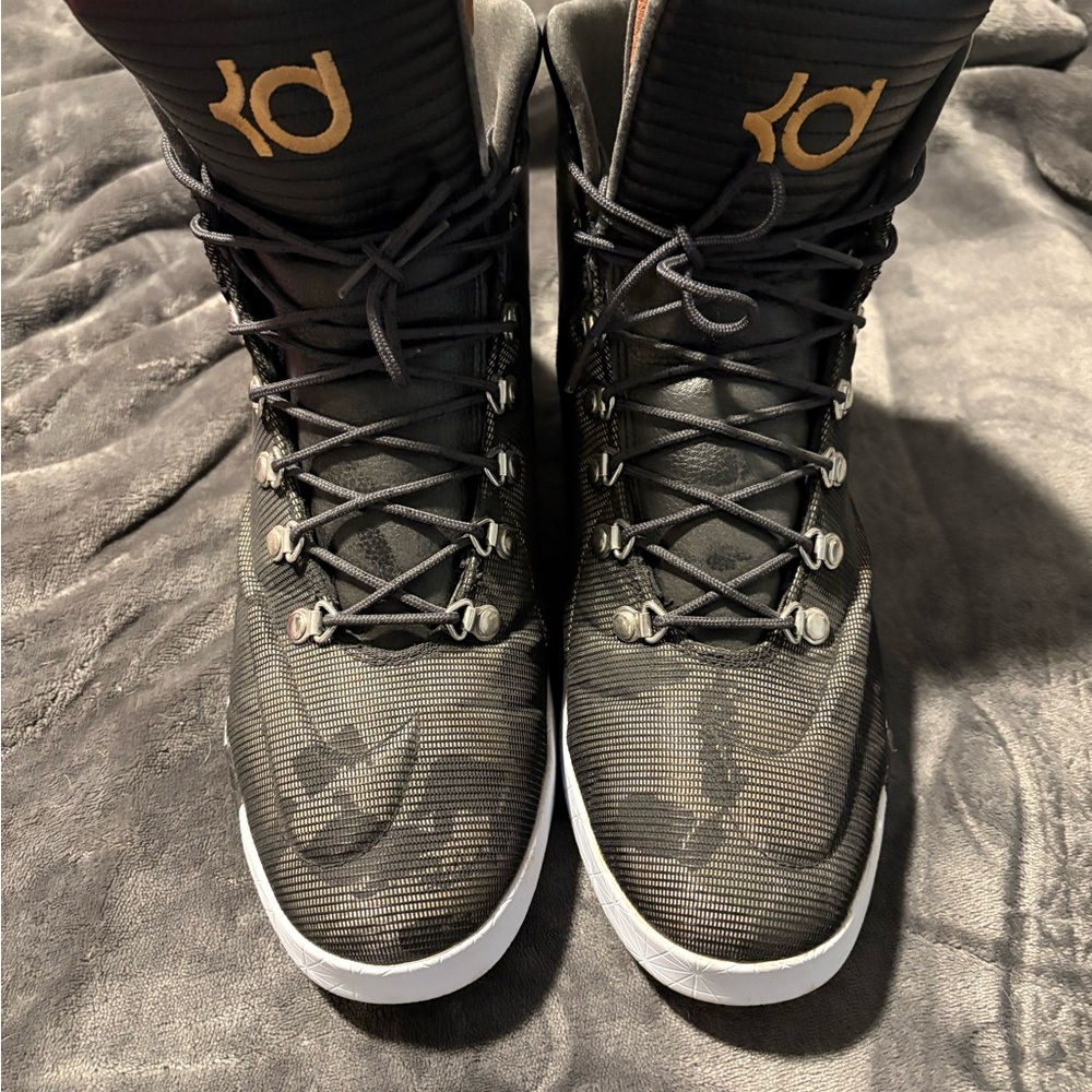 Nike Black and White Athletic Shoes with Suede Upper